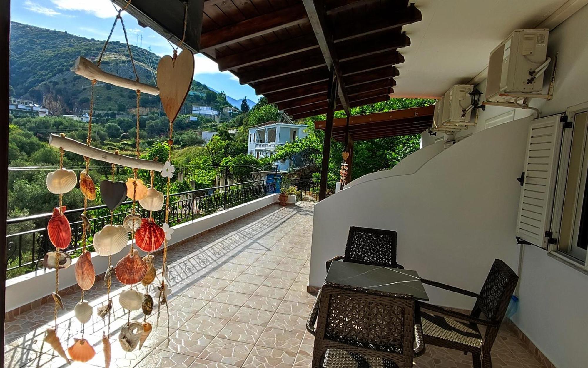 Bed and Breakfast On The Rocks Qëparo Pokoj fotografie
